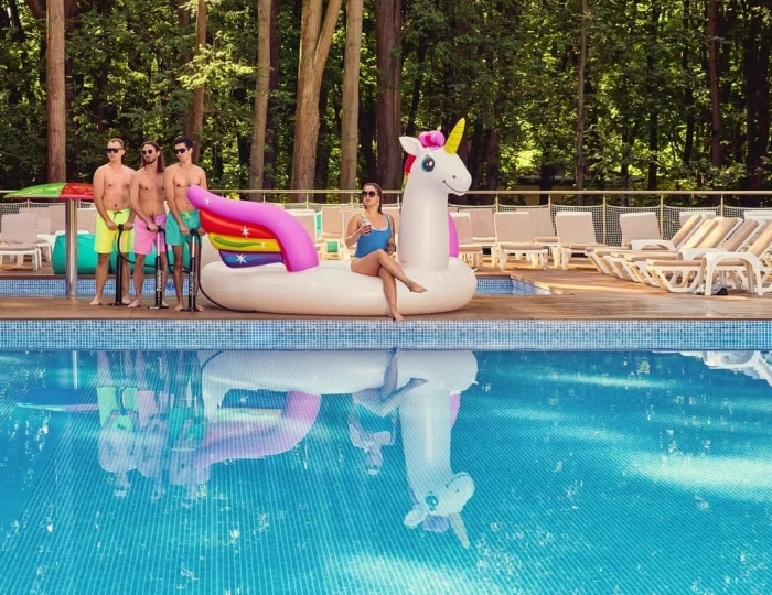 Открытый бассейн - Парк-отель «Воздвиженское»